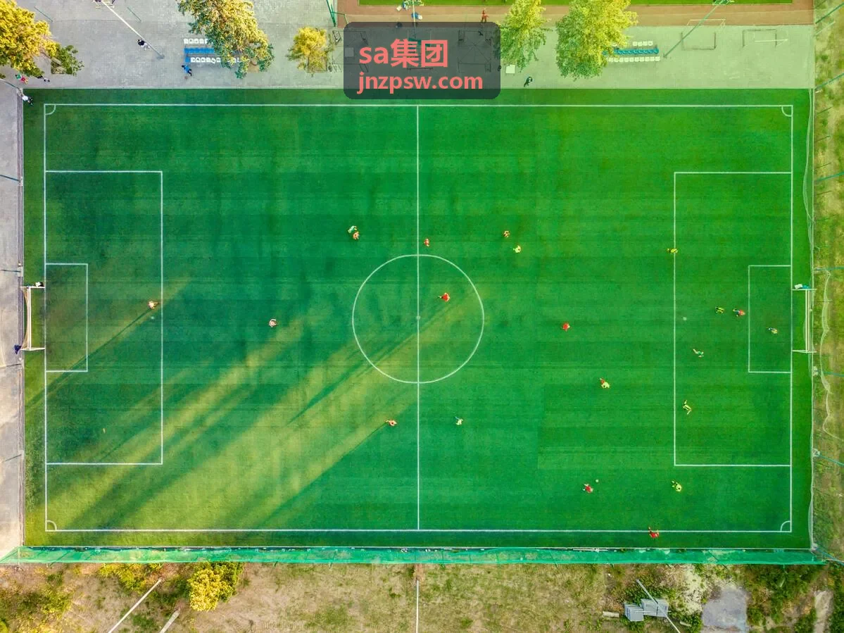 sa集团产业投资运营团队在项目现场进行产业载体考察与评估